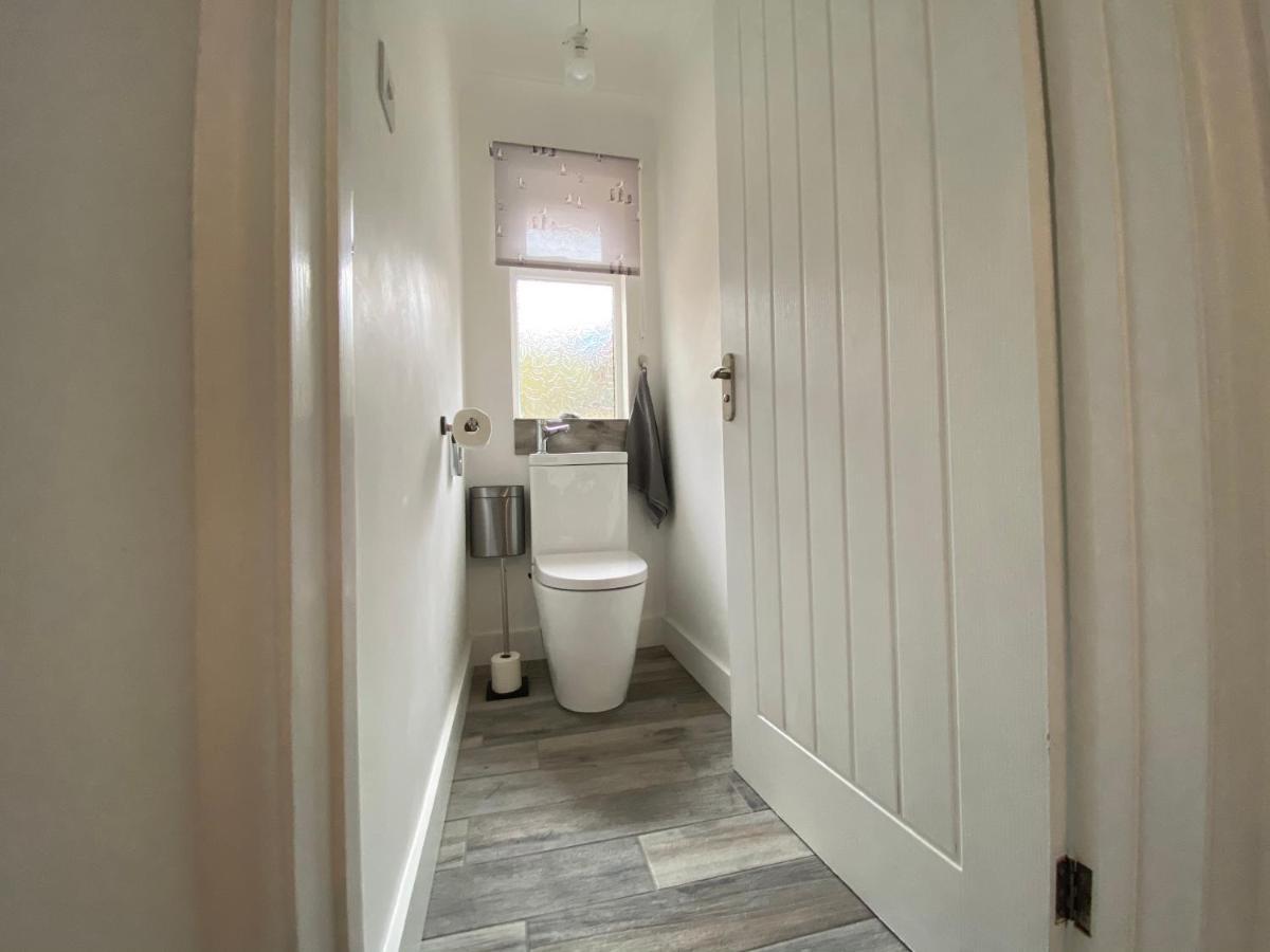 Port Side Brixham - Ideal Seaside Getaway - Parking - Wood-Burner - Dog Friendly Esterno foto